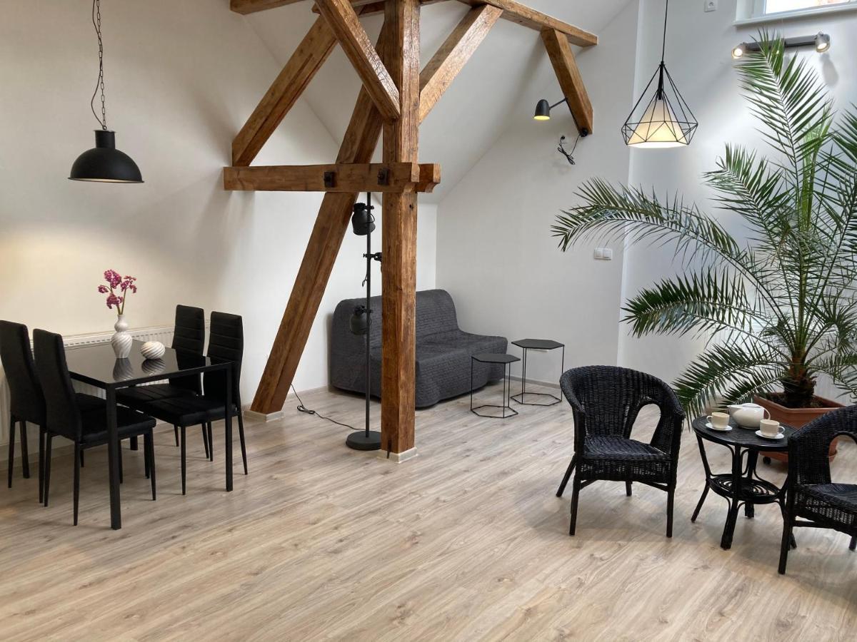 Rožnov pod Radhoštěm Apartmany Pod Radhostem מראה חיצוני תמונה